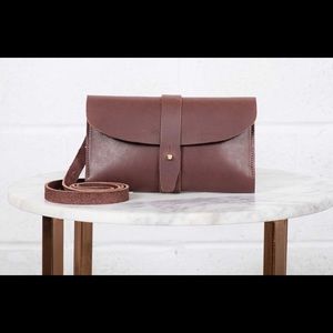 NWT Urban Southern Crossbody Wallet Cognac